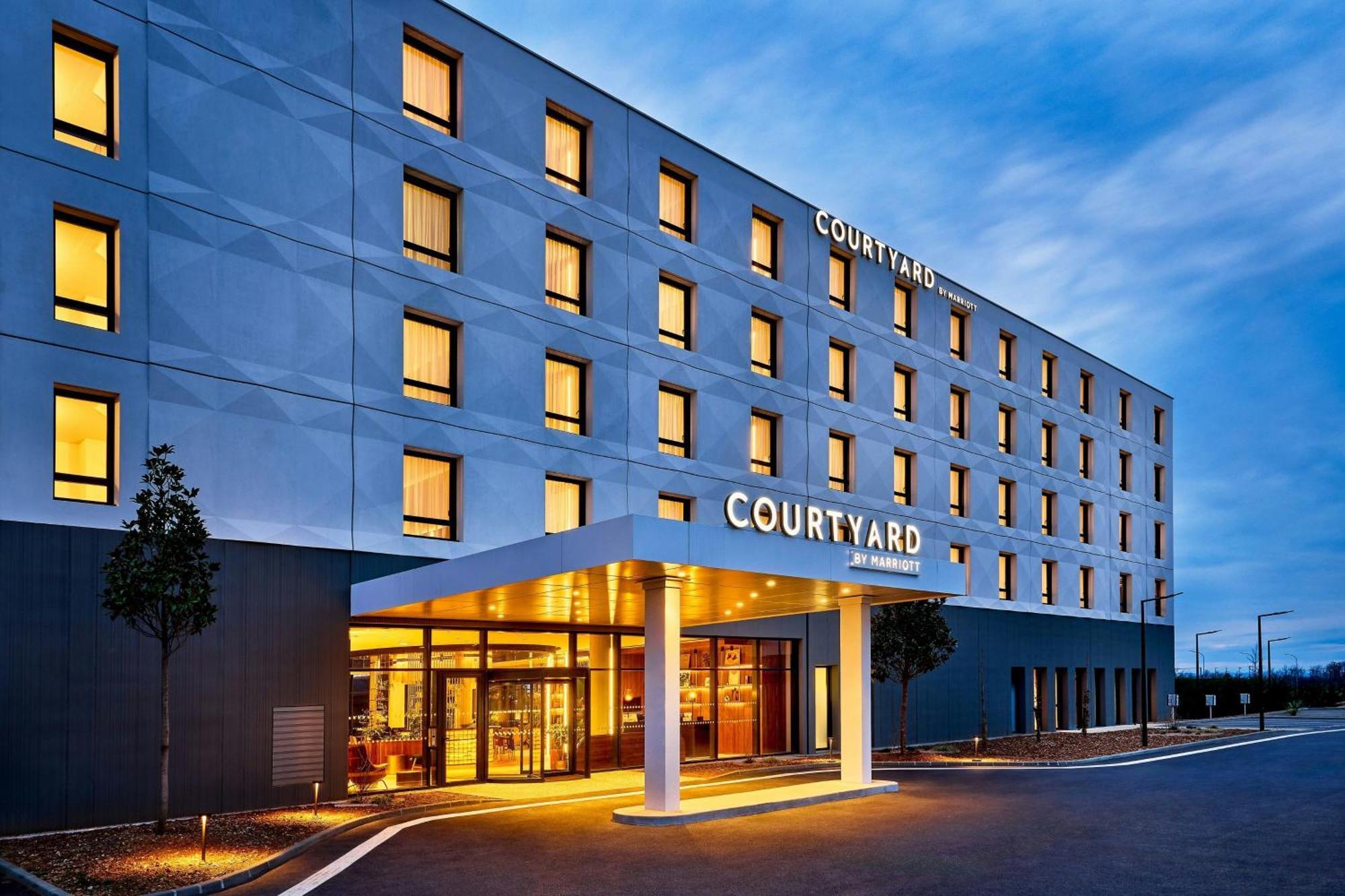 Courtyard By Marriott Lyon Eurexpo Stadium Genas Esterno foto