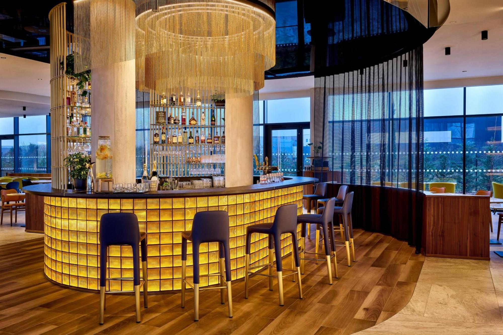 Courtyard By Marriott Lyon Eurexpo Stadium Genas Esterno foto