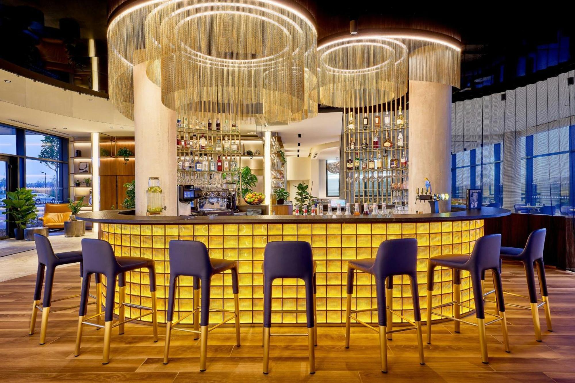 Courtyard By Marriott Lyon Eurexpo Stadium Genas Esterno foto